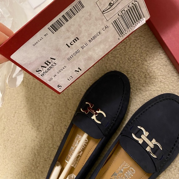 Salvatore Ferragamo flats - Picture 4 of 4